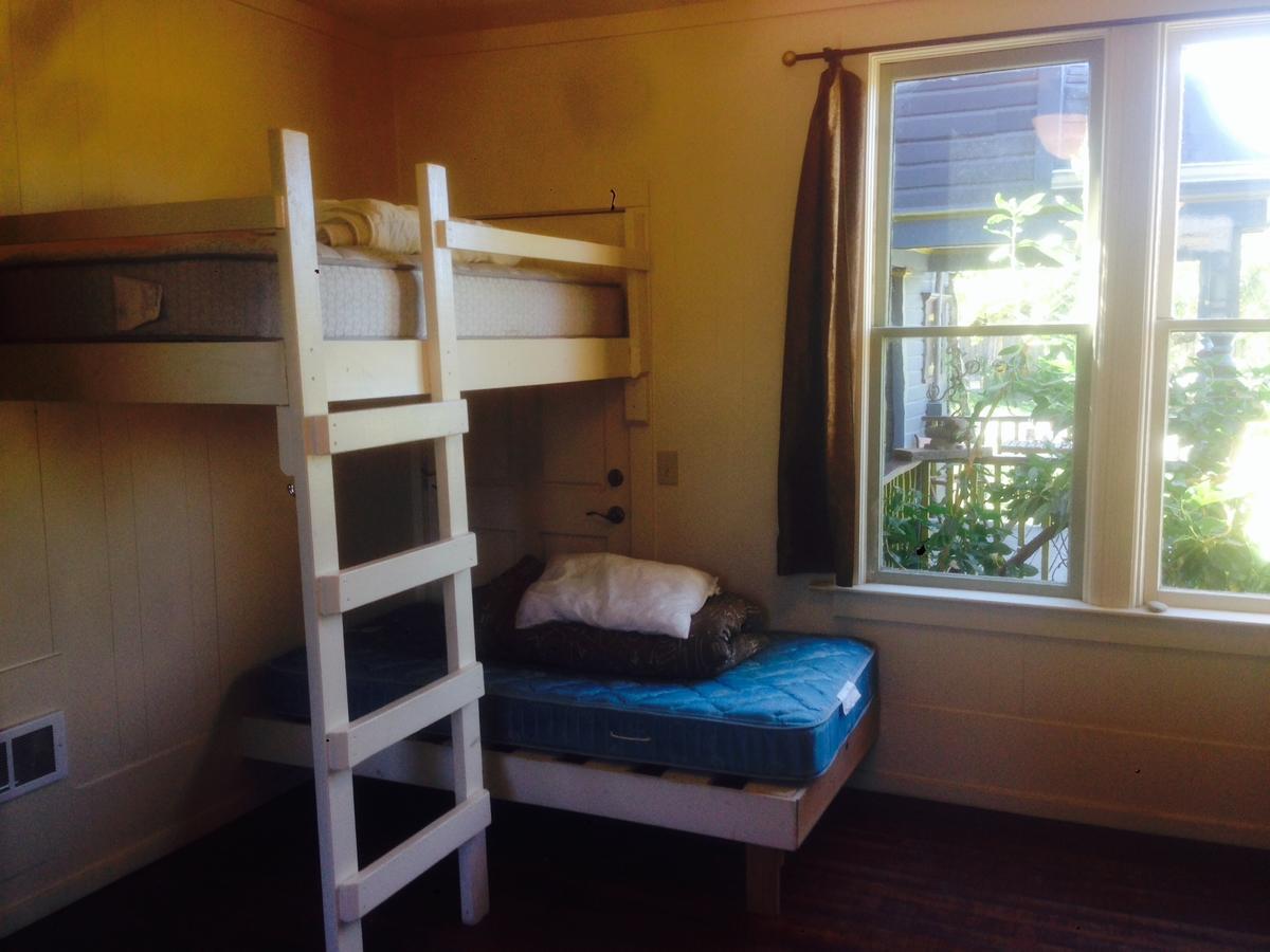 Eastsound Golden Tree Hostel מראה חיצוני תמונה